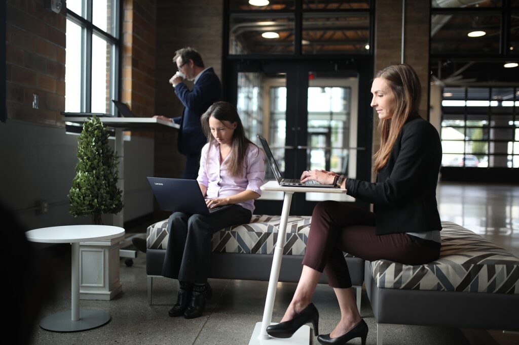 Coworking vs. Uffici tradizionali